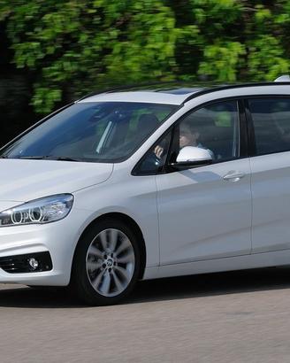 Ricambi usati bmw serie 2 7 posti #p