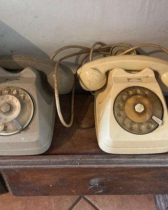 Vecchi telefoni vintage