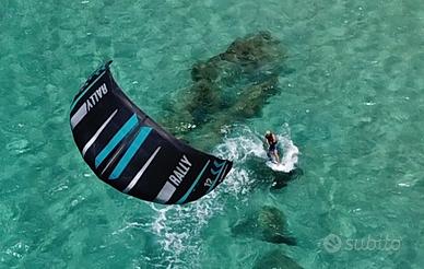 Kite Slingshot Rally 12m 2018 - completa di barra