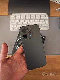 Vivo V70 5G 8/512GB perfetto in garanzia