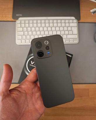 Vivo V70 5G 8/512GB perfetto in garanzia
