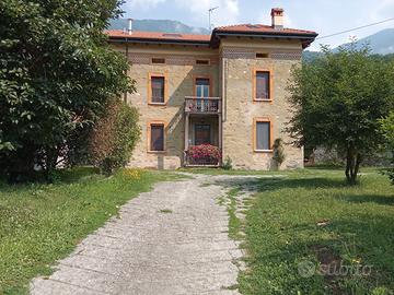 Trilocale in villetta con giardino ad Ardenno