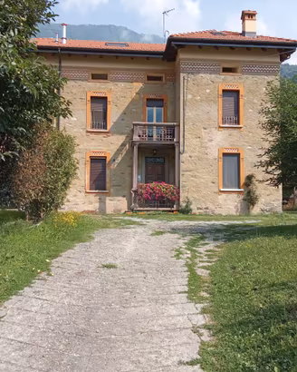 Trilocale in villetta con giardino ad Ardenno