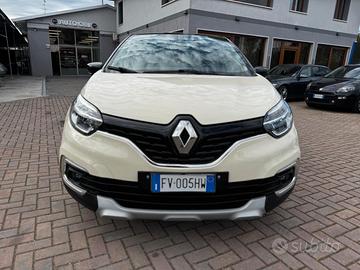 Renault Captur dCi 8V 90 CV EDC Initiale Paris