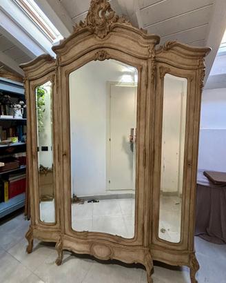 Elegante armadio ‘800 stile luigi XV restaurato
