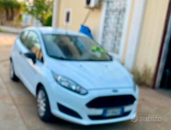 Ford fiesta van 2 posti