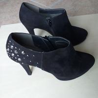 tronchetti neri Bata 38