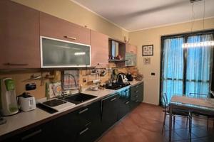 Attico su 2 livelli Chivasso centro con box auto