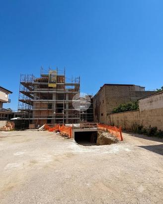 4 LOCALI A SANT'ARPINO