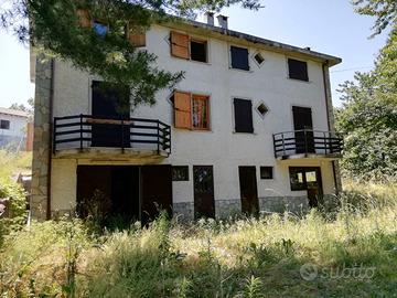 Porzione di villa bifamiliare