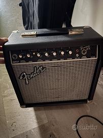 Amplificatore Fender Frontman 15R