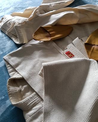 KIMONO per JUDO  + BABBUCCE marocchine