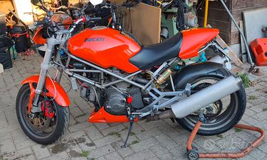 Ducati Monster 900 - 2000