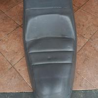 sella con due appoggia schiena per Honda cn
