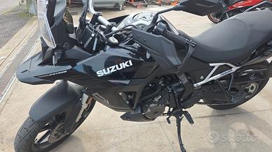 Suzuki V Strom DL 800 del 2024