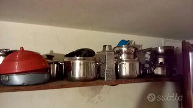 Lotto con attrezzature da cucina di vario tipo