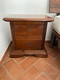 Comodino in arte povera