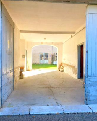 5 appartamenti + giardino e deposito