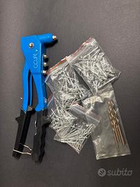 Pinza per rivetti CCLIFE + 120 rivetti + 4 teste