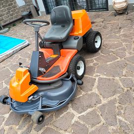 trattorino tagliaerba 