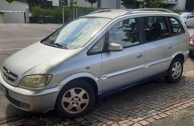 Opel Zafira 7 posti metano