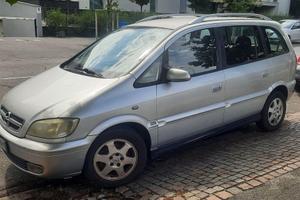 Opel Zafira 7 posti metano