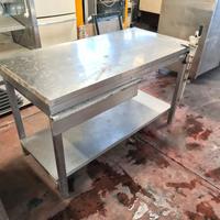 tavolo inox con apriscatole usato