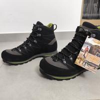 scarpe AKU trekker light GTX III 