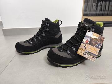 scarpe AKU trekker light GTX III 