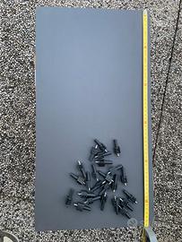 ripiani di legno grigio