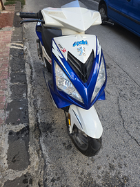 Scooter peugeot