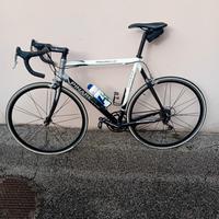 bici da corsa pinarello