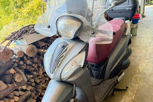 Kymco People one 125i-150i