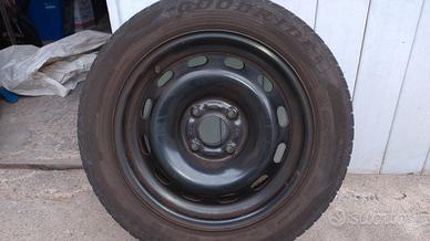 Cerchi auto 185/60 R 15 con copri ruota 