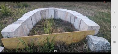 arco portale in pietra