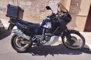 honda Africa twin 750