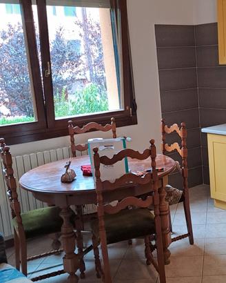 Tavolo legno allungabile con 6 sedie