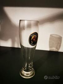 Lotto 49 bicchieri da birra e cocktail