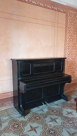 Pianoforte verticale BURGER & JACOBI