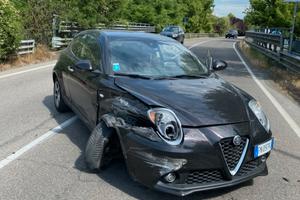 Alfa romeo mito  benzina/gpl incidentata