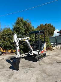 E268 - MINI ESCAVATORE 16 Q BOBCAT 320