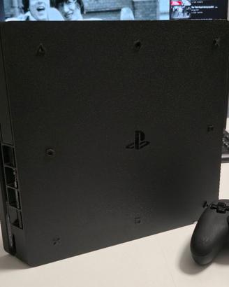 PS4 Standard 500 GB + 6 Giochi