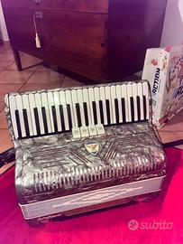 Fisarmonica 120 bassi