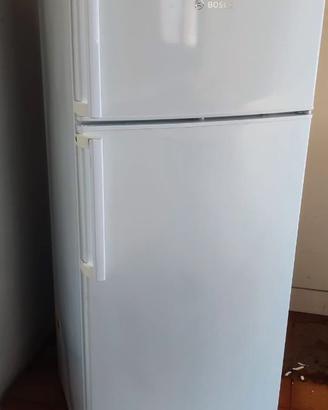 FRIGORIFERO BOSH 60X150