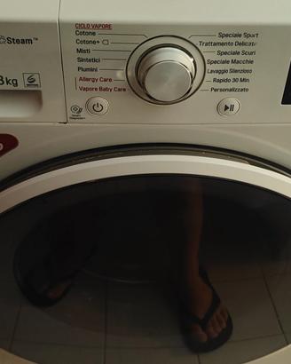 Lavatrice LG F4J6TY0W 8 kg classe A+++
