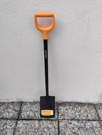 Fiskars Vanga quadra pala badile