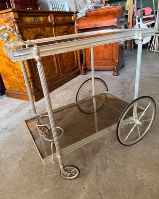 Carrello da bar