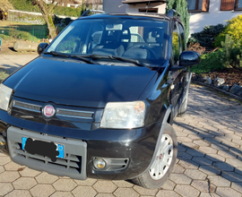 Fiat Panda 4x4 climbing