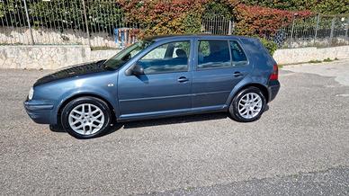 Volkswagen Golf 4  benzina 1.4 16v
