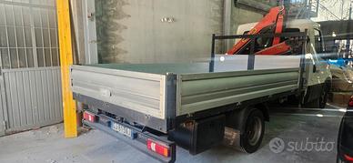 Iveco Daily 35 C18H CABINATO PASSO 3750 CON GRU